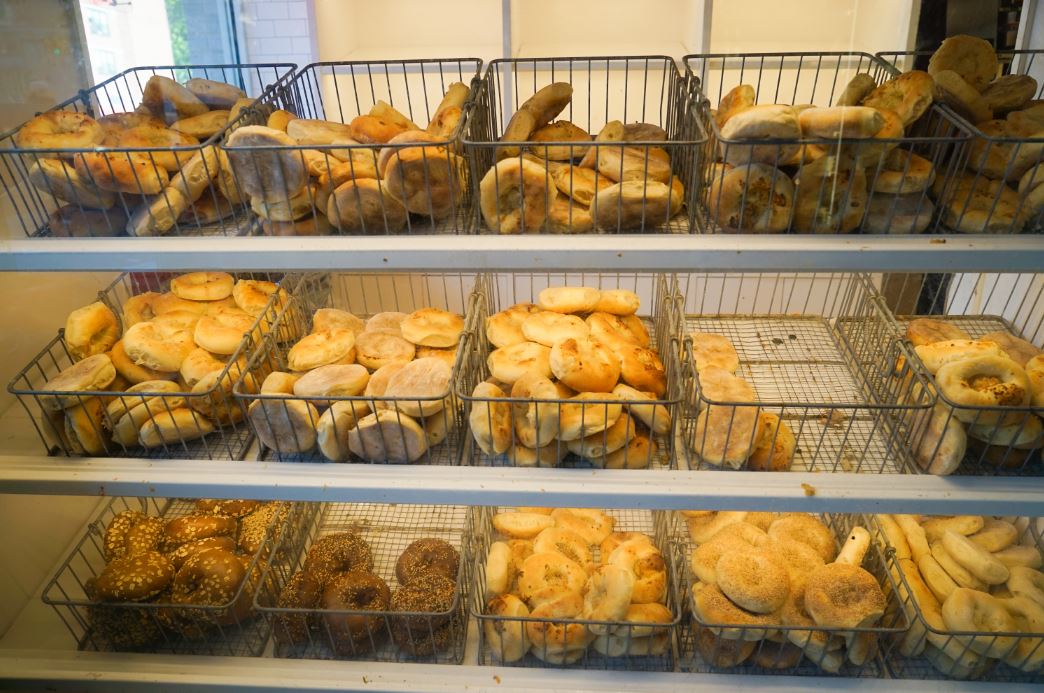 New Winter Park bagel shop offering free bagels National Bagel